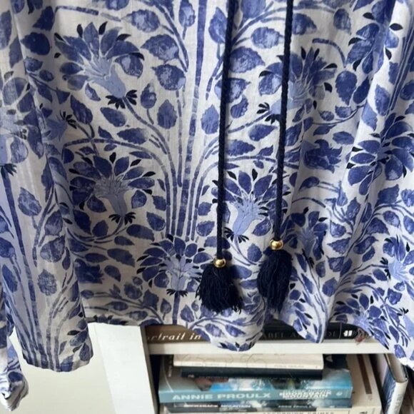 Tory Burch Blue and White Floral Peasant Blouse Tunic - Picture 4 of 6
